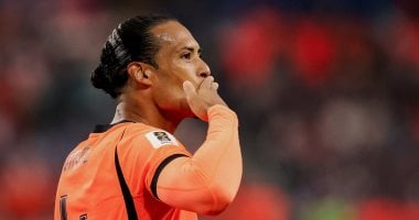 فان دايك قائد منتخب هولندا