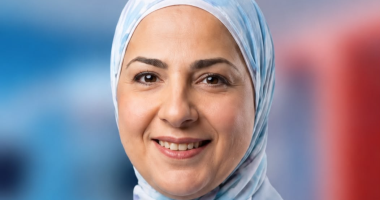 عميد قصر العينى يهنئ منى ندى لاختيارها رئيساً مشاركاً بالجمعية الدولية للصداع
