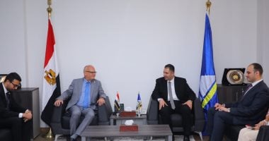 محافظ دمياط يستقبل السفير السويدي بالقاهرة لبحث سبل تعزيز التعاون المشترك
