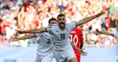 ايمن حسين مهاجم العراق