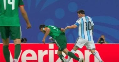 الجزائر تقدم شكوى للفيفا بسبب الأخطاء التحكيمية فى مباراة الأرجنتين