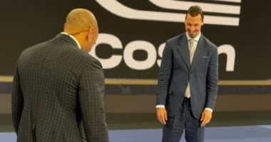 إبراهيموفيتش وهنري يقدمان عرضًا فنيًا في مشهد استثنائي بأستوديو المونديال.. فيديو