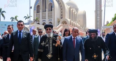 البابا تواضروس: النمو الاقتصادى يفتح أبواب العمل للشباب 