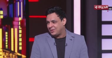 ناقد رياضي: حسام حسن أعطى درسا لمدرب ليفربول في توظيف صلاح