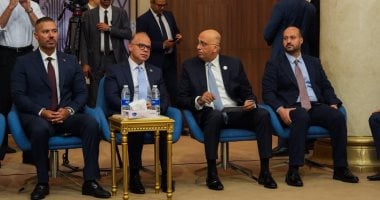 وزير الاستثمار ورئيس جهاز المشروعات ورئيس البورصة يشاركون في "قرع جرس" التداول