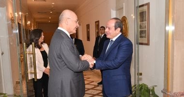 الرئيس عبد الفتاح السيسي خلال لقاء مفوض اللاجئين