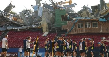 موقع الملاعب : انهيار مدرج تدريب منتخب السويد قبل مواجهة اليابان فى كأس العالم 2026