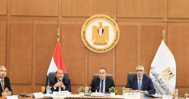 وزير التعليم العالى يترأس اجتماع المجلس الأعلى للجامعات