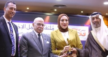 جانب من تكريم دينا الرفاعى