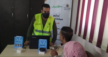 توزيع سماعات طبية على ذوى الهمم بالقرى الأكثر احتياجا بكفر الشيخ
