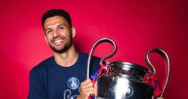 ميلان يعلن التعاقد مع جونزالو راموس مهاجم باريس سان جيرمان