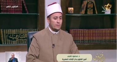 هل تجوز صلاة المرأة بالبنطلون؟.. أمين الفتوى يجيب