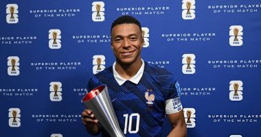 مبابي نجم المنتخب الفرنسي