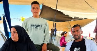 من تحت ركام القصف إلى خيمة النزوح.. أسرة فلسطينية تُبتر أطرافها في لحظة واحدة.. أب وأم وابن بين كراس متحركة وأجساد منهكة.. الأب وائل شريف: أبسط الأمور أصبحت عبئا ثقيلا علينا وكل نريده العيش مثل باقي البشر