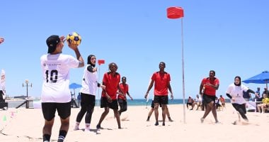 منتخب مصر يحقق الفوز على زيمبابوي في افتتاح كأس العالم الإفريقية للكورف بول الشاطئية