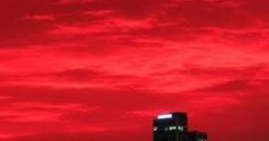 سماء فنزويلا تتحول للون الأحمر 