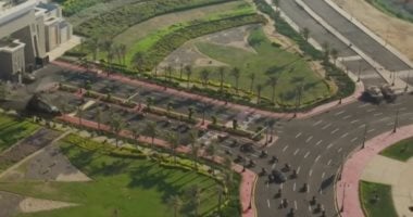 المدفعية تطلق طلقات نارية