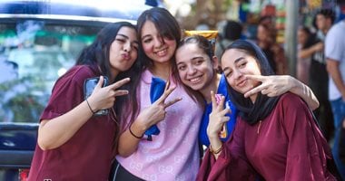 طلاب الثانوية العامة: مستوى امتحان الإنجليزى فوق المتوسط وأسئلة القطعة صعبة