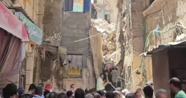 إصابة شخص إثر انهيار عقار قديم بالجمرك وسط الإسكندرية