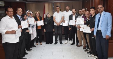 مدير تعليم سوهاج يكرّم الفائزين في معرض العلوم والهندسة ISEF 2026