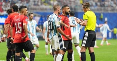 ديشامب يثير الجدل عن حكم مباراة المغرب وفرنسا : نريده مثل مصر والأرجنتين 