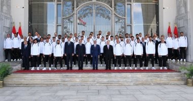 تكريم الرئيس للمنتخب