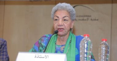 "الإبداع في عالم متغير" ندوة للكاتبة سلوى بكر على هامش معرض مكتبة الإسكندرية للكتاب 
