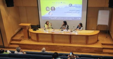 منى أبو النصر  تشيد بالدور التنويري لمعرض مكتبة الإسكندرية الدولي للكتاب