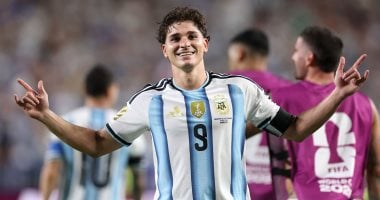 جوليان ألفاريز يتوج بجائزة رجل مباراة الأرجنتين وسويسرا في كأس العالم 2026