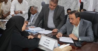 محافظ سوهاج يوجه بسرعة الاستجابة لمطالب المواطنين