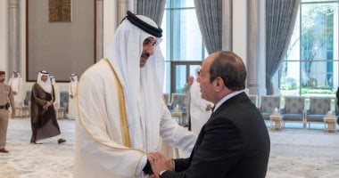 الرئيس السيسى فى الدوحة معزيا أمير قطر فى وفاة والده: الشيخ حمد بن خليفة قدم عطاء ممتدا لنهضة بلاده.. ومصر تقف بجانب الأشقاء فى هذا الظرف الأليم.. والشيخ تميم: نتطلع لدفع العلاقات بين القاهرة والدوحة لآفاق أرحب
