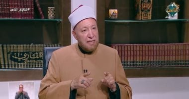 هل يجوز قراءة القرآن من الهاتف دون وضوء؟.. أمين الفتوى يوضح الحكم الشرعي