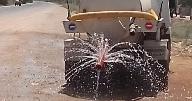 مدينة أرمنت تجرى أعمال ترقيم الحيز العمرانى الجديد وتمهد الطرق بالقرى.. صور