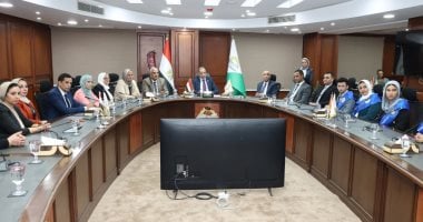 محافظ الجيزة يستقبل وفدًا من برلمان الشيوخ والشباب والطلائع بوزارة الرياضة