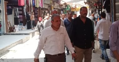 حملات مكبرة لإزالة الإشغالات بشوارع مدينة الزقازيق