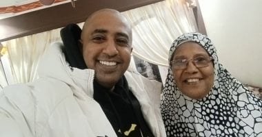 محمد أوتاكا يطلب الدعاء لوالدته بعد تعرضها لحادث