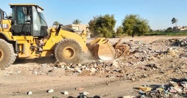 رفع أكثر من 70 طنا من المخلفات.. حملات مكثفة للنظافة اليومية بمدينة جهينة