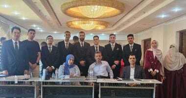 طلاب كلية الاصطناعي بكفر الشيخ يبتكرون منصة ذكية لمساعدة مستخدمي المواصلات العامة في التخطيط لرحلاتهم.. الطلاب: طبقنا المشروع على القاهرة وكفر الشيخ واعتمدنا على تقنيات الذكاء الاصطناعي للبعد عن الزحام
