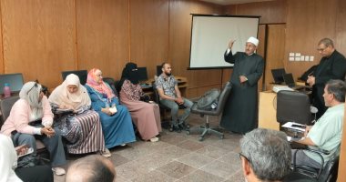 رئيس منطقة الإسماعيلية الأزهرية يتابع تدريب المعلمين على الذكاء الاصطناعي