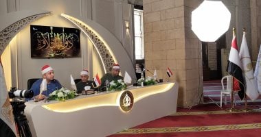 الشيخ طه النعمانى يشارك فى منصة تحكيم «دولة التلاوة» بالإسكندرية