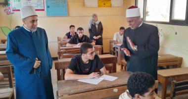 قيادات الأزهر بالشرقية يتابعون سير امتحانات الدور الثانى بلجنة معهد الصفوة