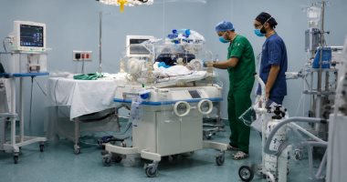 معجزة طبية في مستشفى الناس.. إنقاذ رضيع عمره 10 أيام من ورم خبيث بالكبد