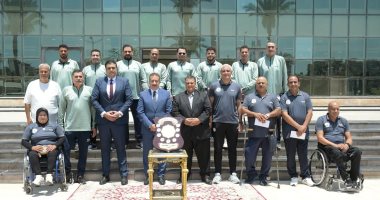 محافظ بورسعيد يكرم أبطال نادى الحرية لذوى الهمم بعد التتويج بدورى الكرة الطائرة