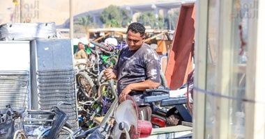 مملكة الخردة.. سوق البساتين كنوز إبداعية وتحف فنية