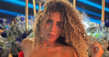 منة عدلى القيعى تعرب عن سعادتها بالمشاركة فى ألبوم الهضبة
