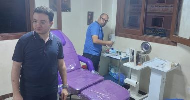 ضبط مندوب تسويق ينتحل صفة طبيب ويدير عيادة مخالفة بالدقهلية