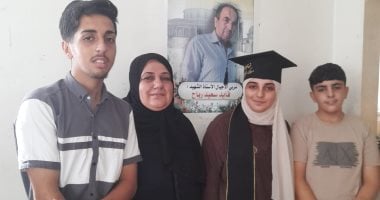 الأولى على الثانوية العامة بغزة