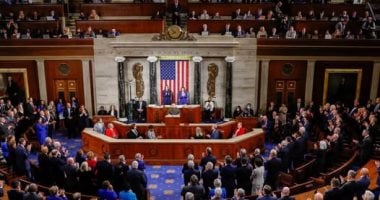 الشيوخ الأمريكى يرفض مشروع قرار يطالب بوقف العمليات العسكرية ضد إيران
