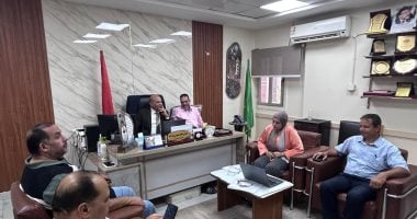 مدير تعليم الدقهلية يتابع امتحانات الدور الثاني للإعدادية من غرفة العمليات