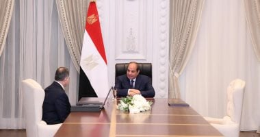 الرئيس السيسى يستقبل بمدينة العلمين اللواء محمود توفيق وزير الداخلية